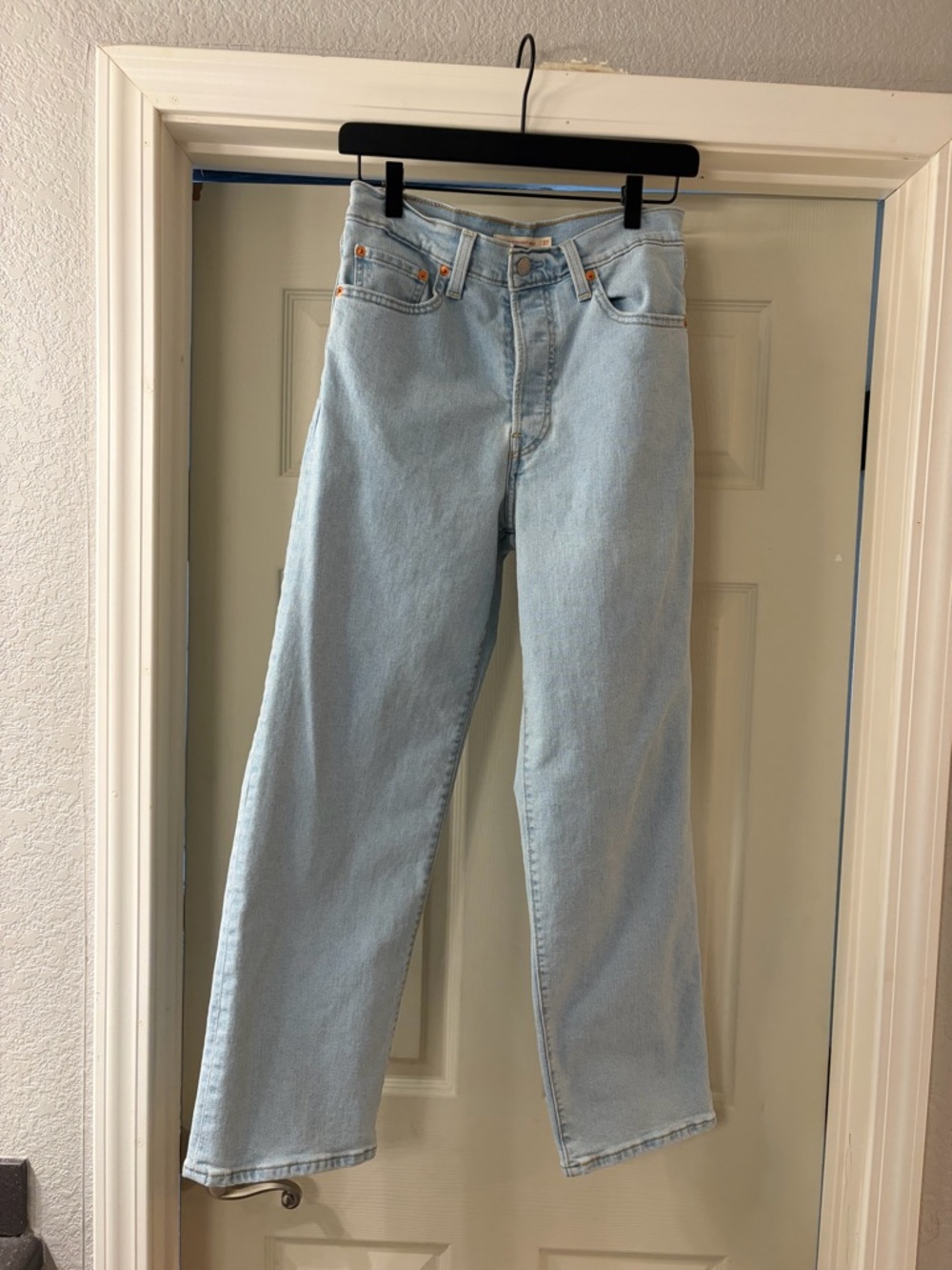 Levi's Light Ribcage Straight Ankle Jeans